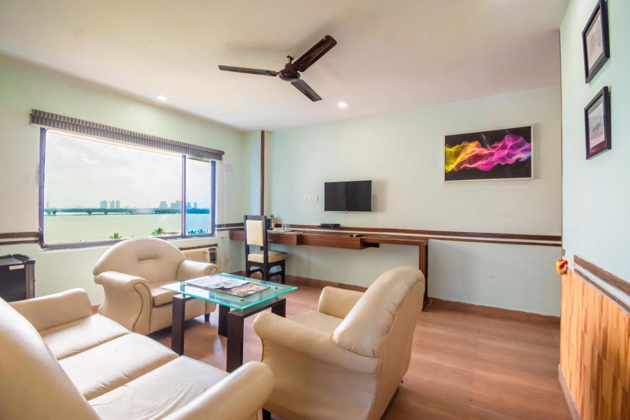 Opiam B&B A Business Hotel โกลกาตา ภายนอก รูปภาพ