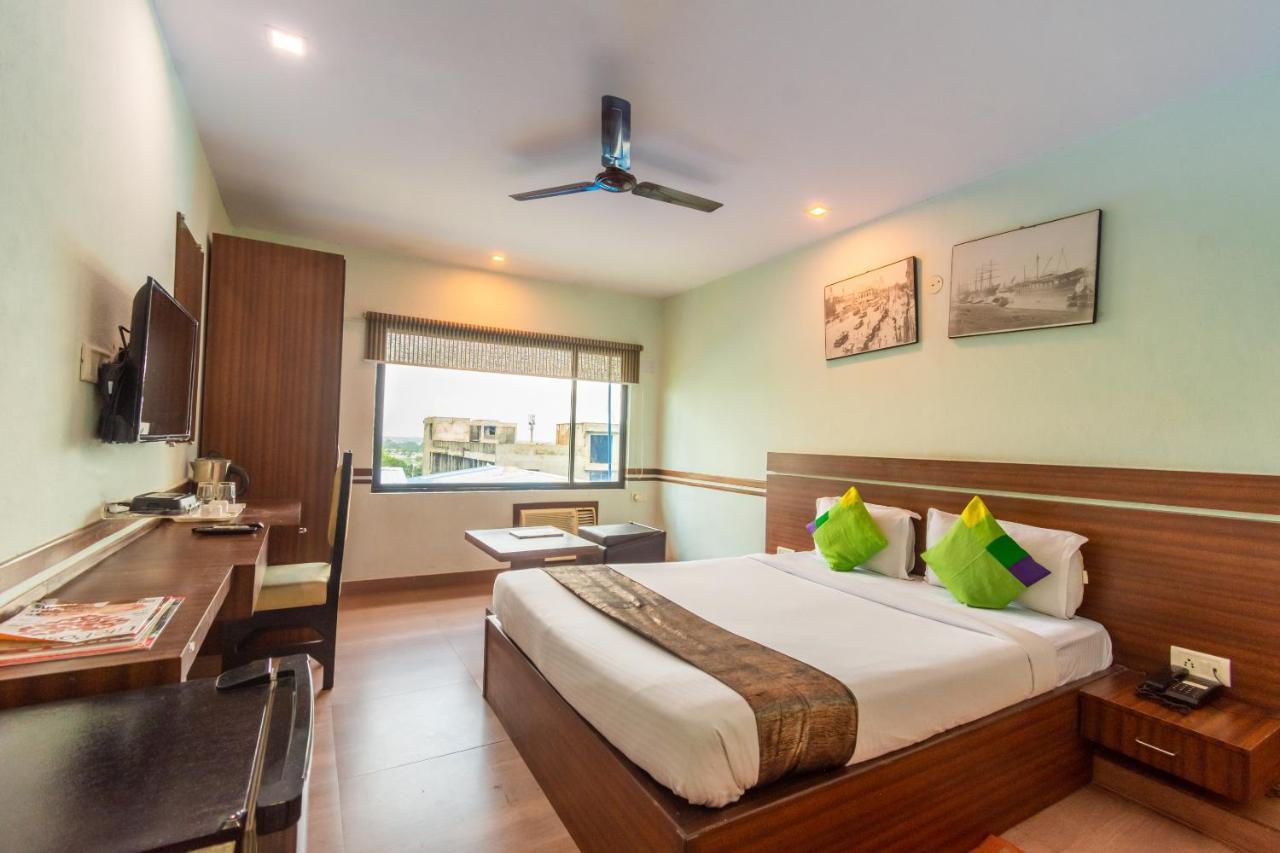 Opiam B&B A Business Hotel โกลกาตา ภายนอก รูปภาพ