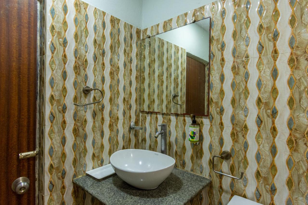 Opiam B&B A Business Hotel โกลกาตา ภายนอก รูปภาพ
